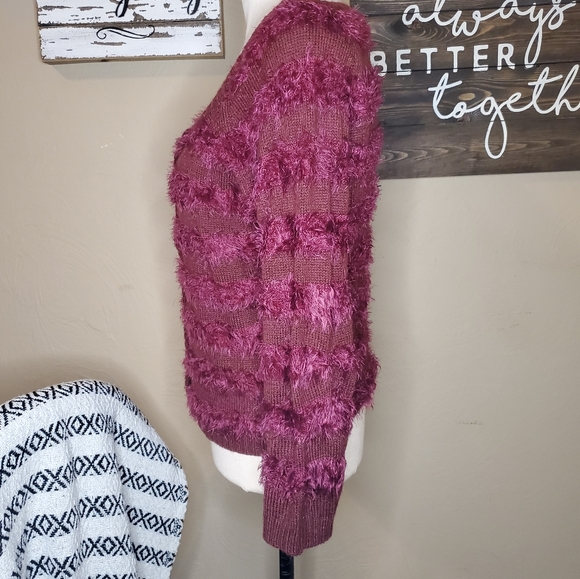 Arizona Jean Co. Mauve Purple Fuzzy Sweater Large. - Picture 5 of 12